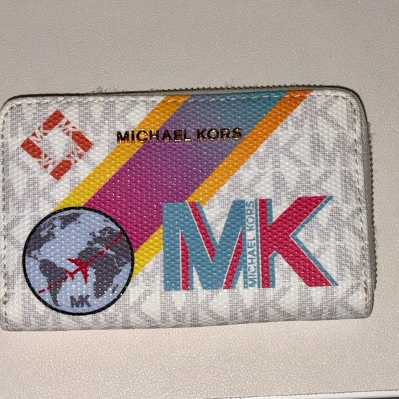 Michael Kors Jet Set Printed Signature Logo Wallet - Picture 1 of 3